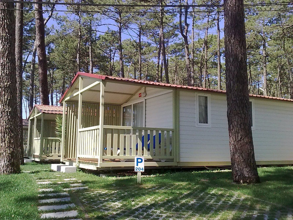 Orbitur Valado Bungalows Caravan Park Hotel Nazare Exterior photo