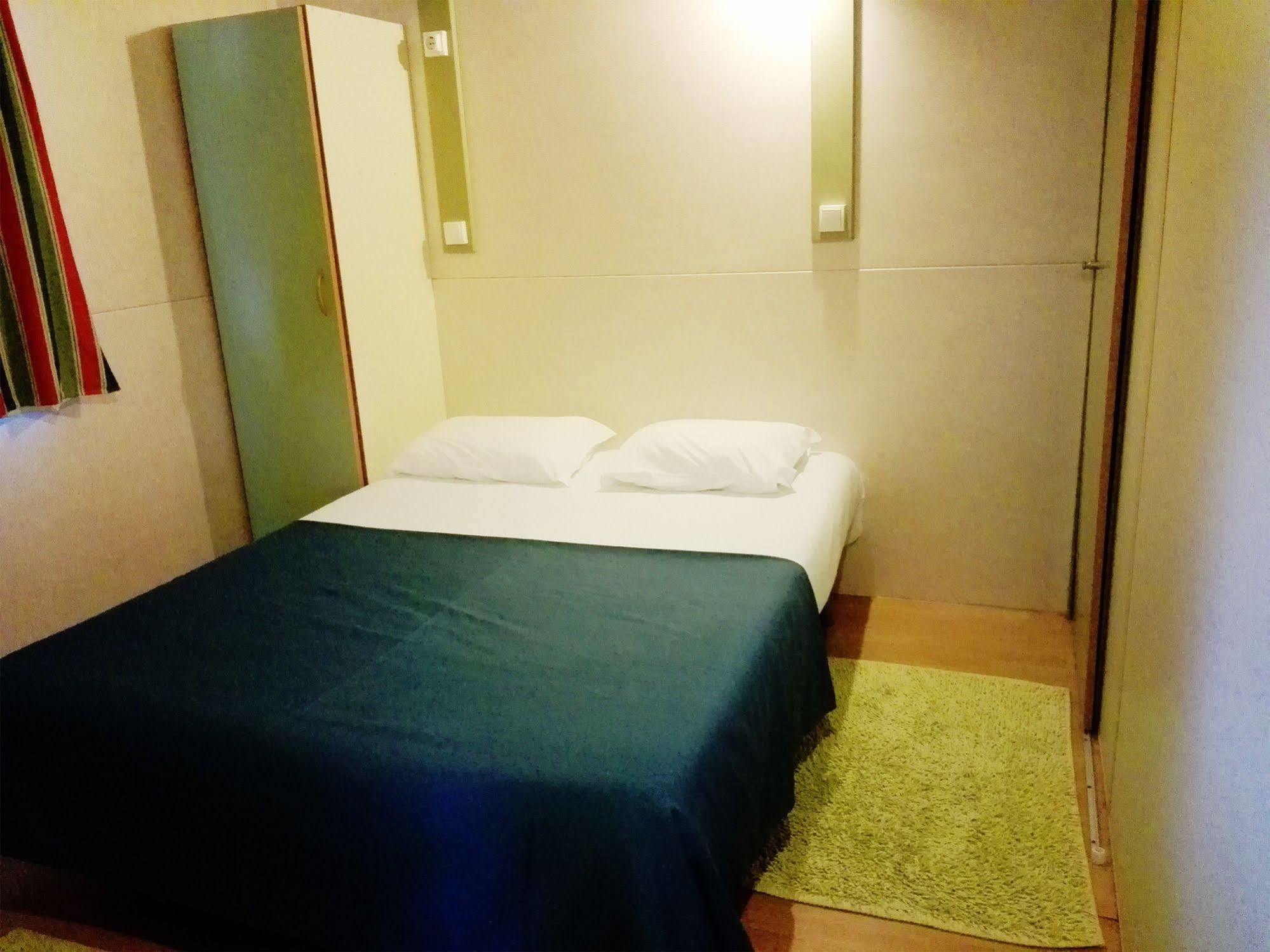 Orbitur Valado Bungalows Caravan Park Hotel Nazare Exterior photo